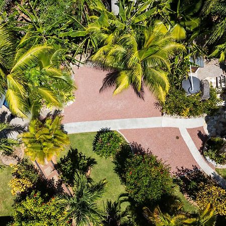 Nid'Aigle Lodge Baie Sainte Anne Kültér fotó
