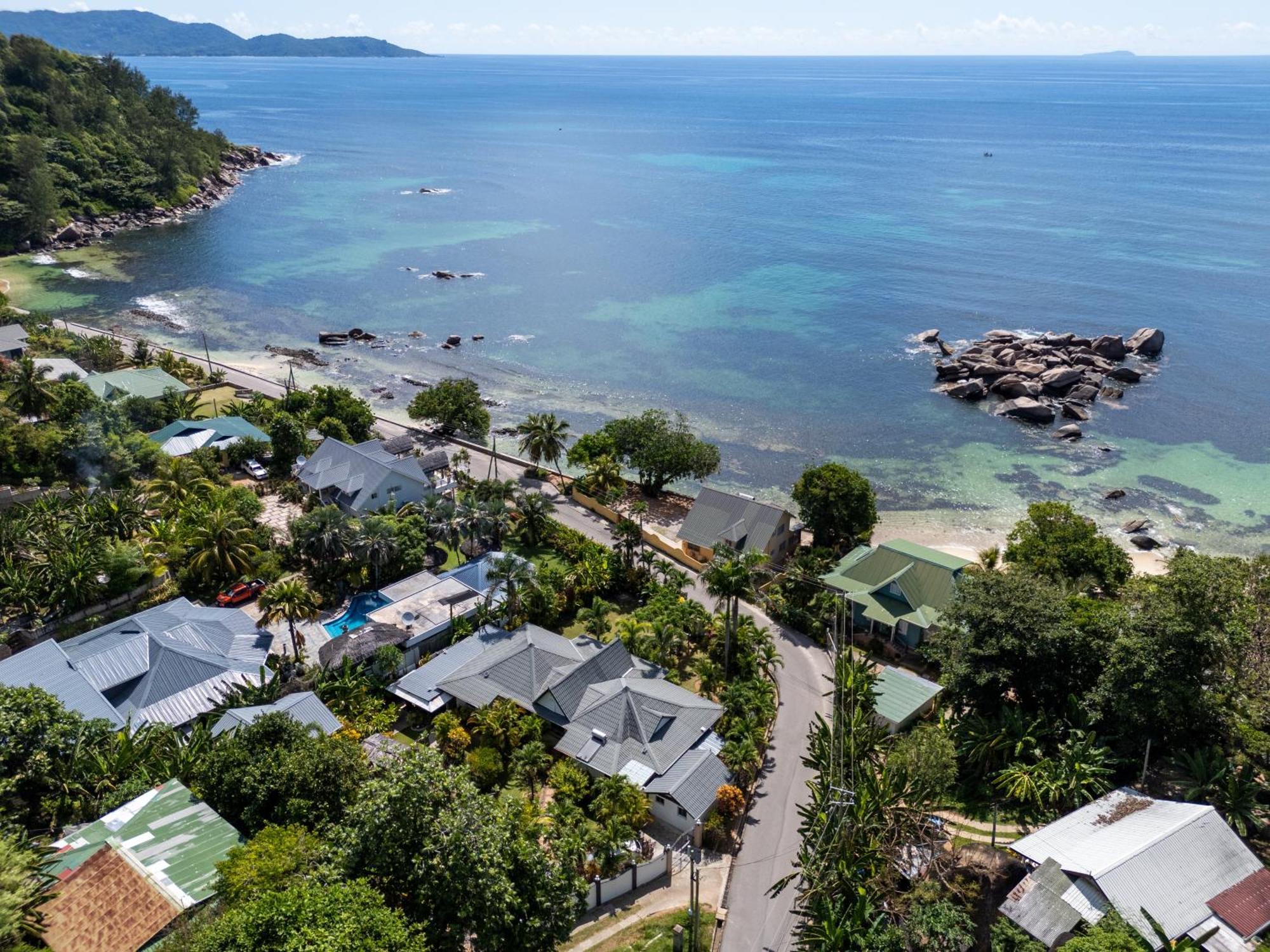 Nid'Aigle Lodge Baie Sainte Anne Kültér fotó