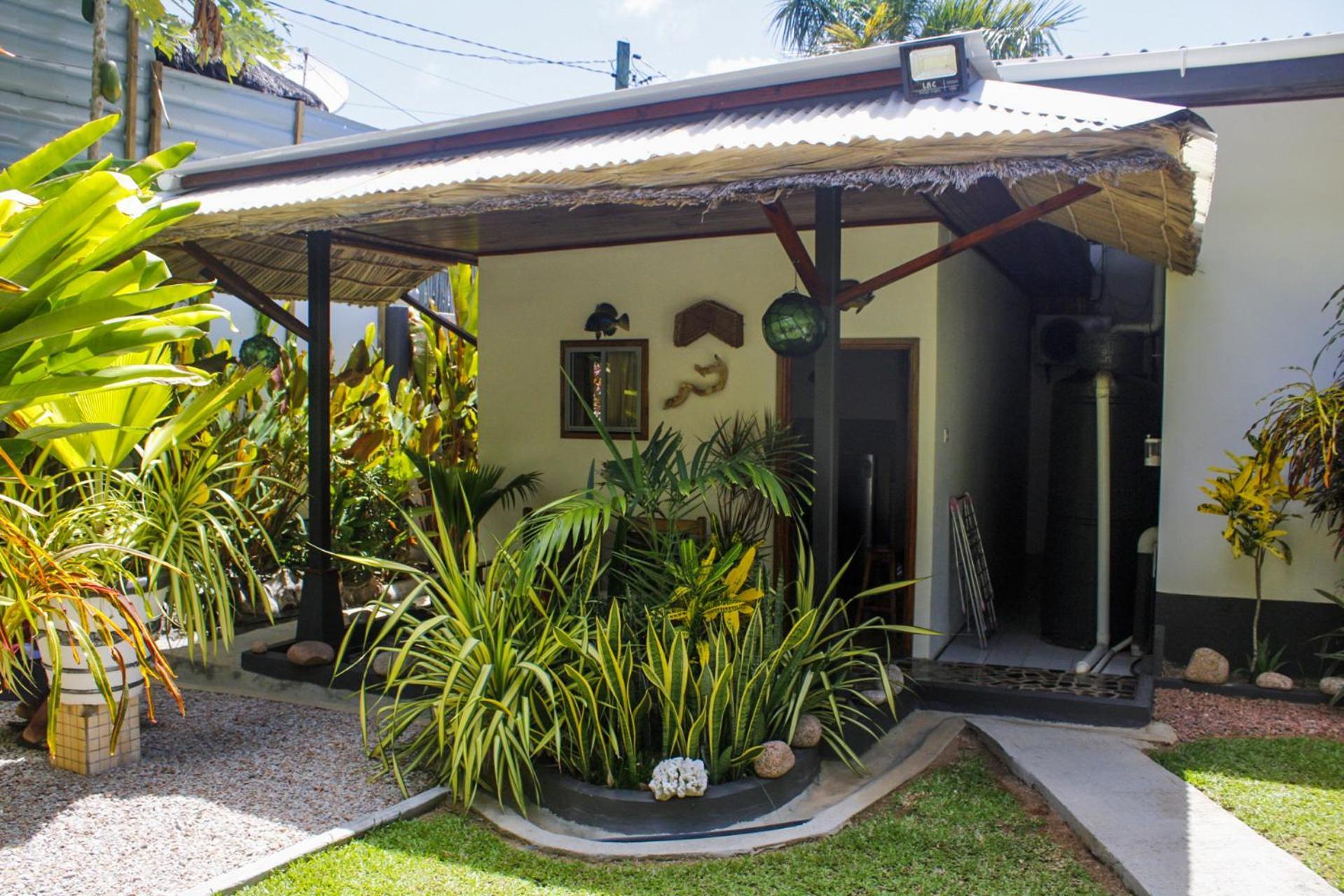 Nid'Aigle Lodge Baie Sainte Anne Kültér fotó