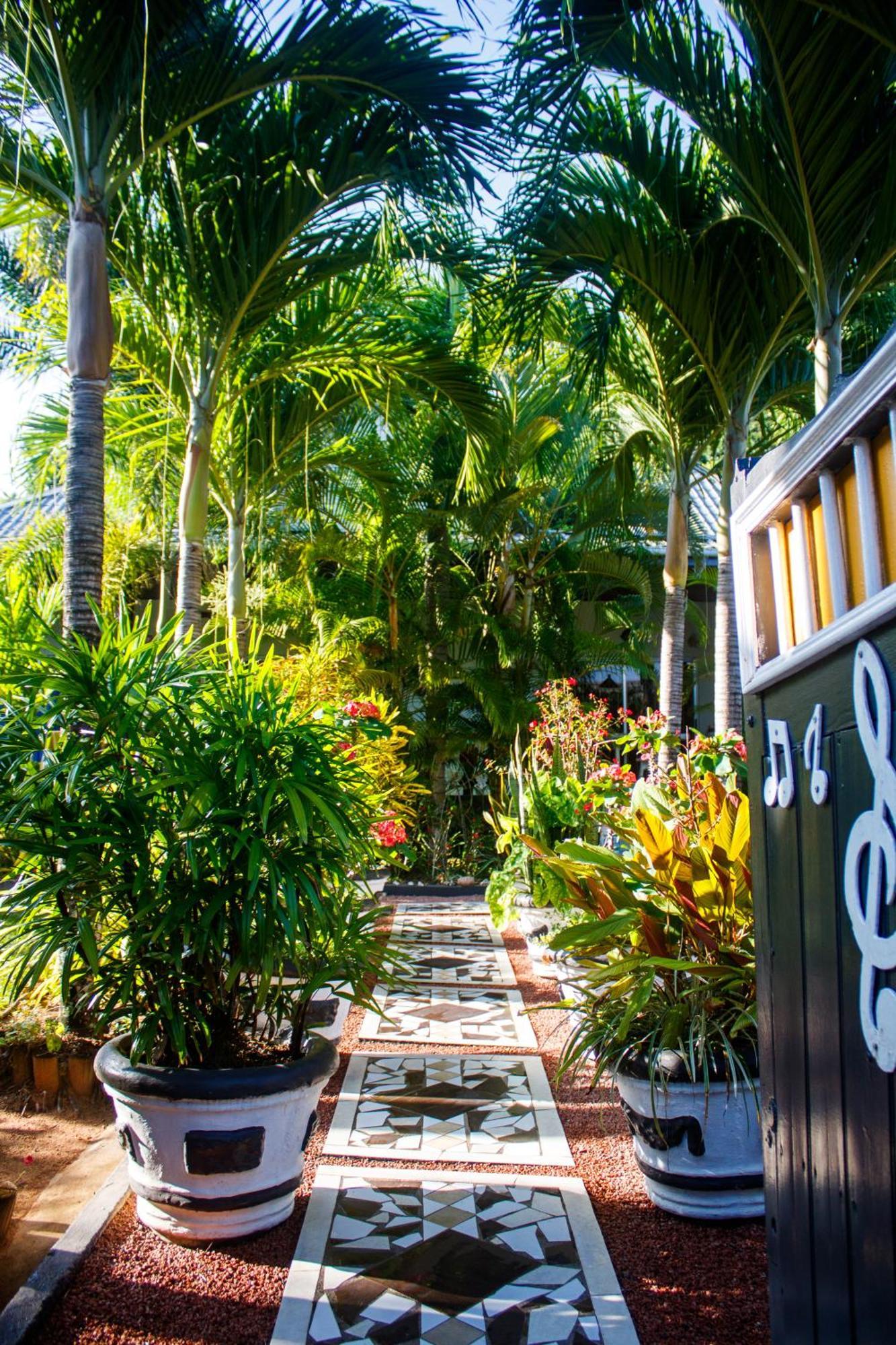 Nid'Aigle Lodge Baie Sainte Anne Kültér fotó